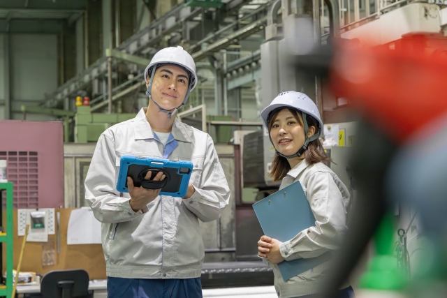 現場DXはなぜ現場に嫌われるのか─「抵抗する現場」ではなく「失敗する導入」の問題として捉え直す